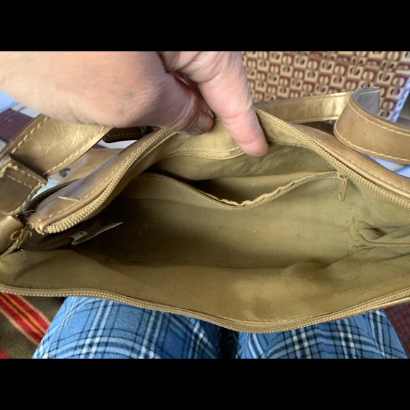 Handbag - Picture 2 of 2